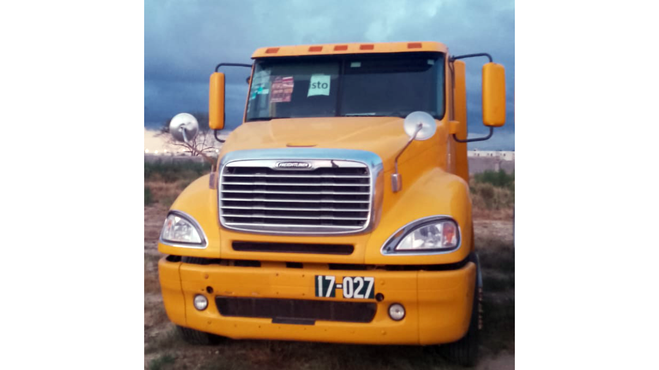 Freightliner Columbia 2017 #17-027