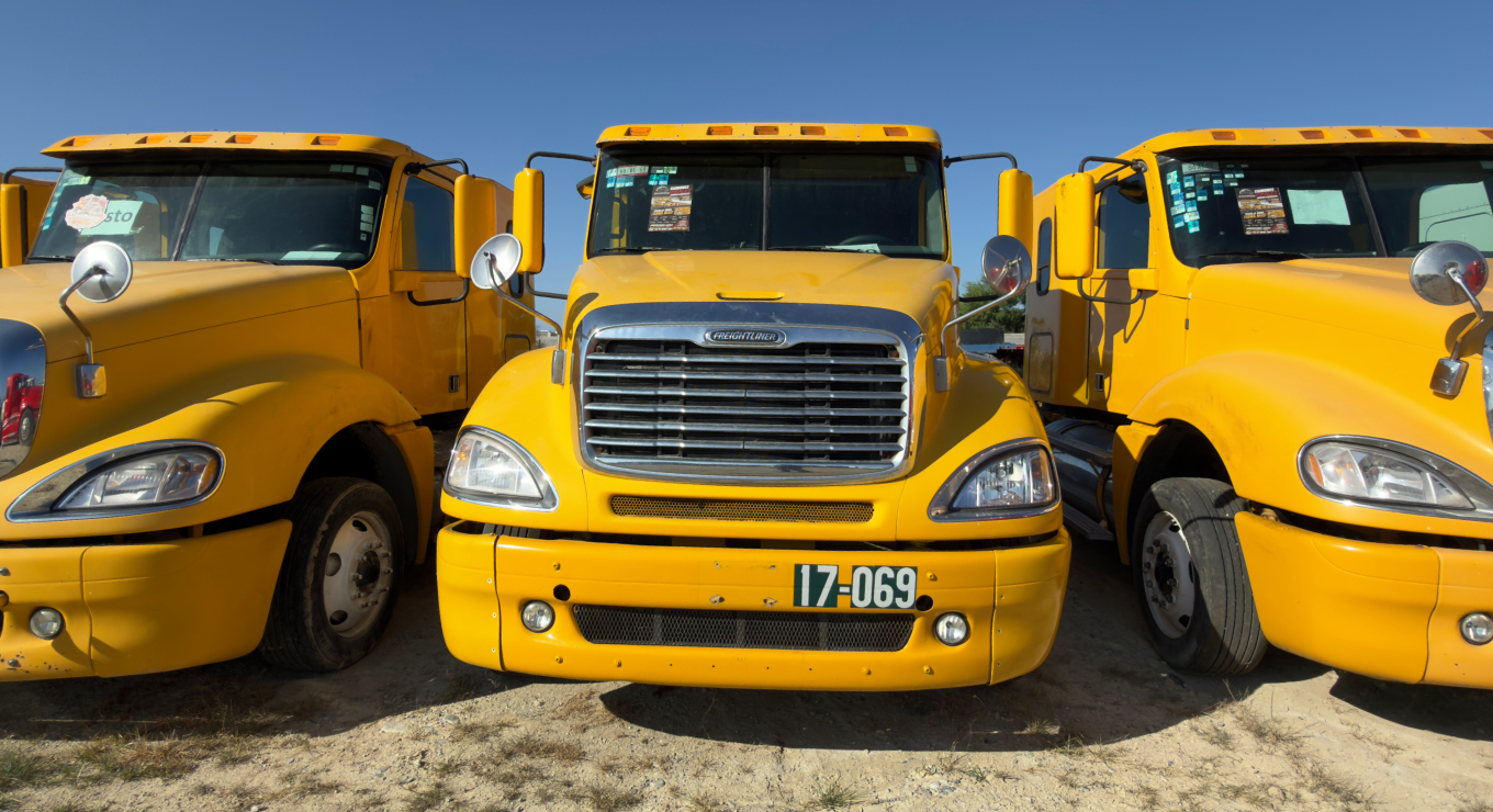 Freightliner Columbia 2017 #17-069