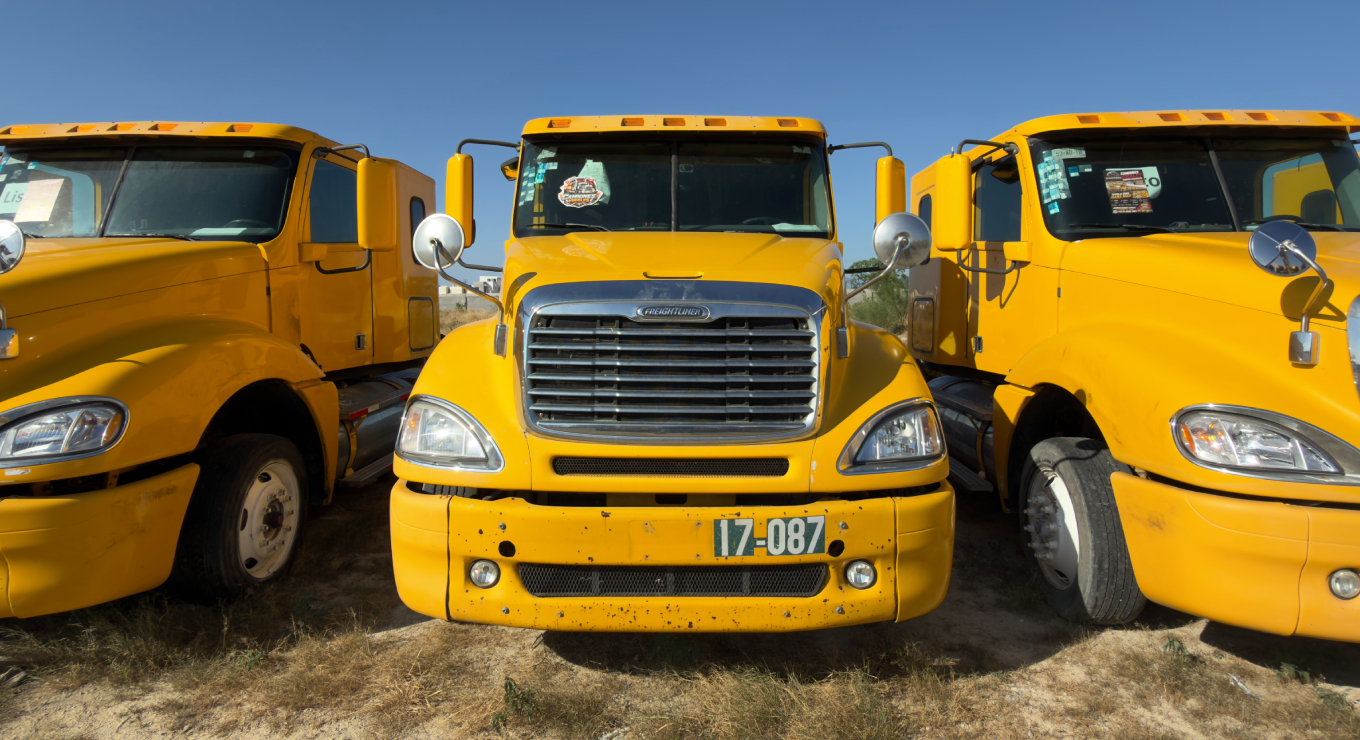 Freightliner Columbia 2017 #17-087