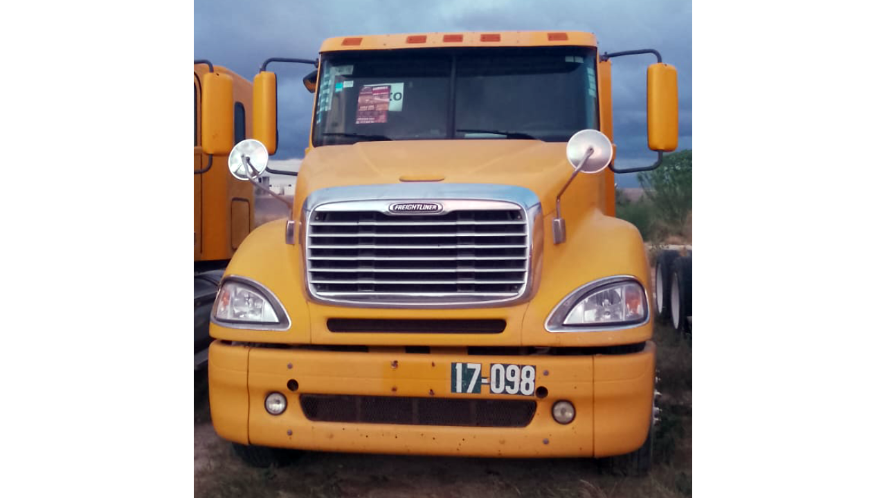 Freightliner Columbia 2017 #17-098