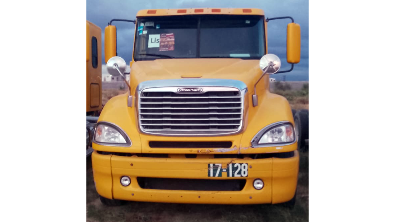 Freightliner Columbia 2017 #17-128
