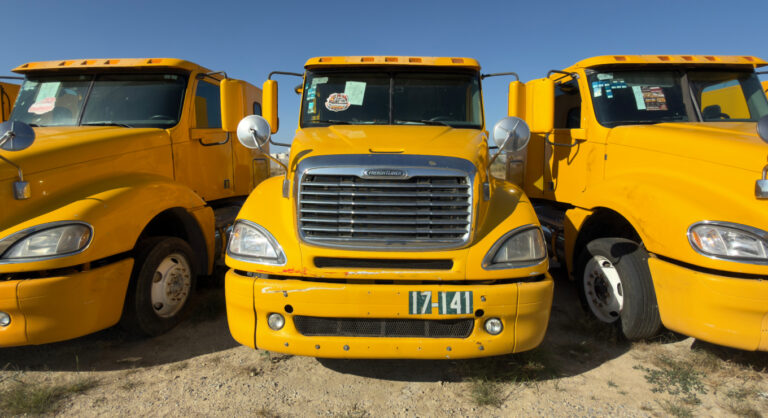 Freightliner Columbia 2017 17-141