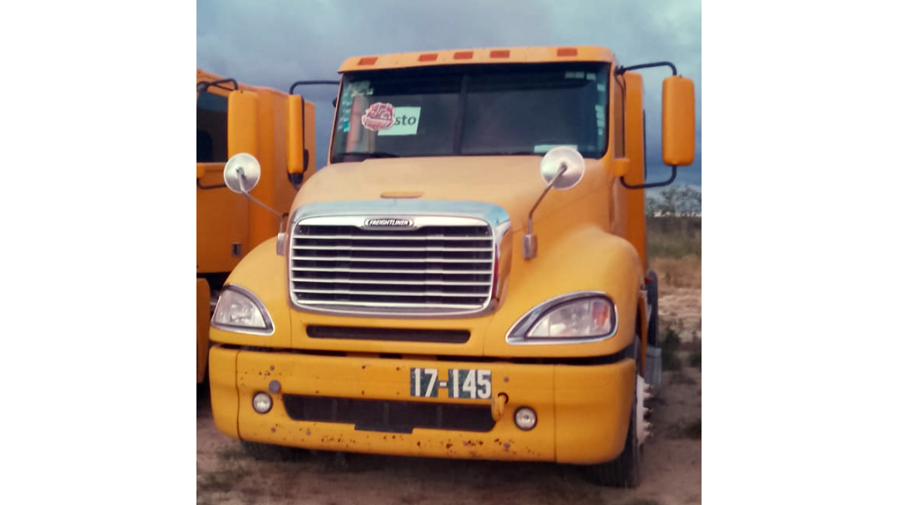 Freightliner Columbia 2017 #17-145