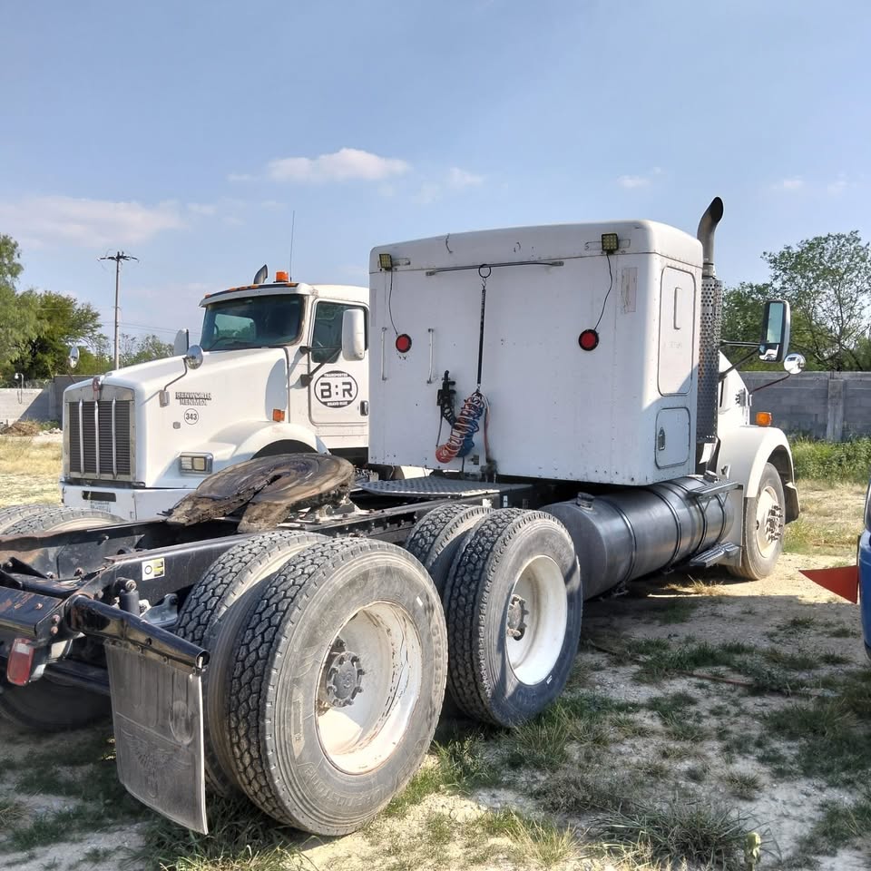 
								Kenworth t800 2006 full									