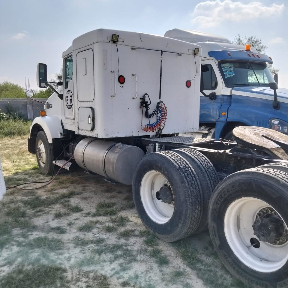 
								Kenworth t800 2006 full									